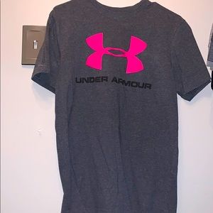 UNDER ARMOUR shirt